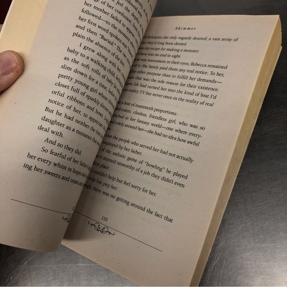 Shimmer by: Alyson Noel, paperback book - Picture 3 of 5